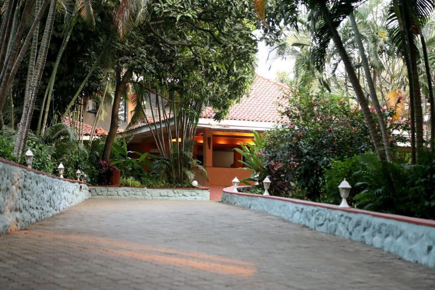 Hotel Outpost@Alibaug Alībāg Exteriér fotografie